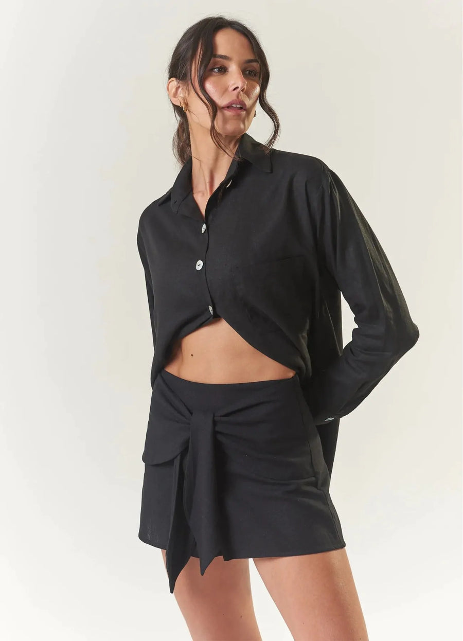 Short de linho preto Sophia