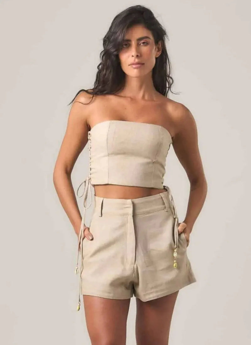 Short de linho areia Lari