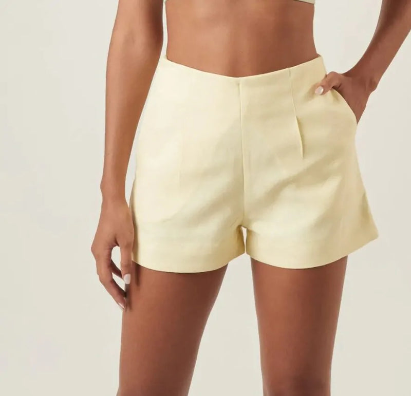 Short de linho baunilha Milena