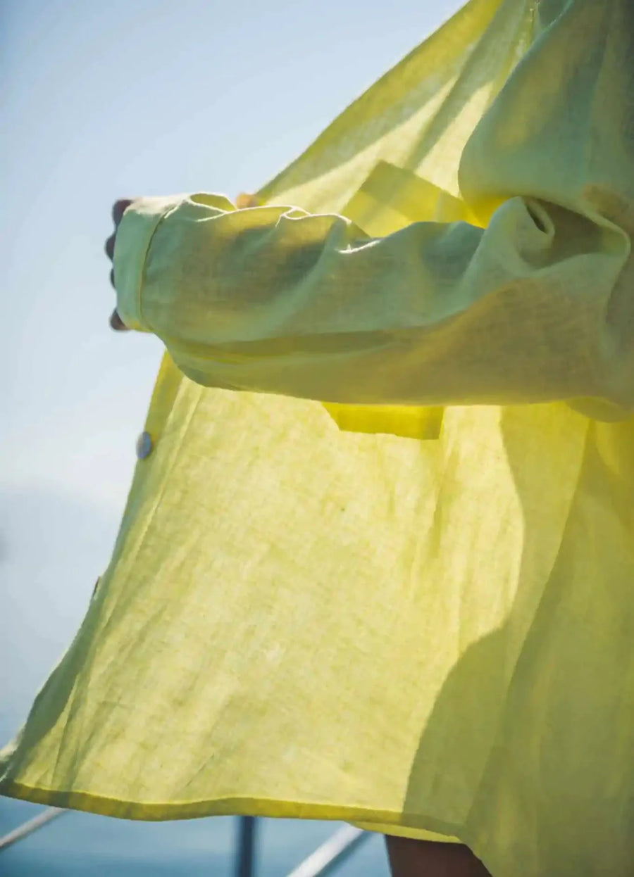 Camisa de linho verde-melão Ísis