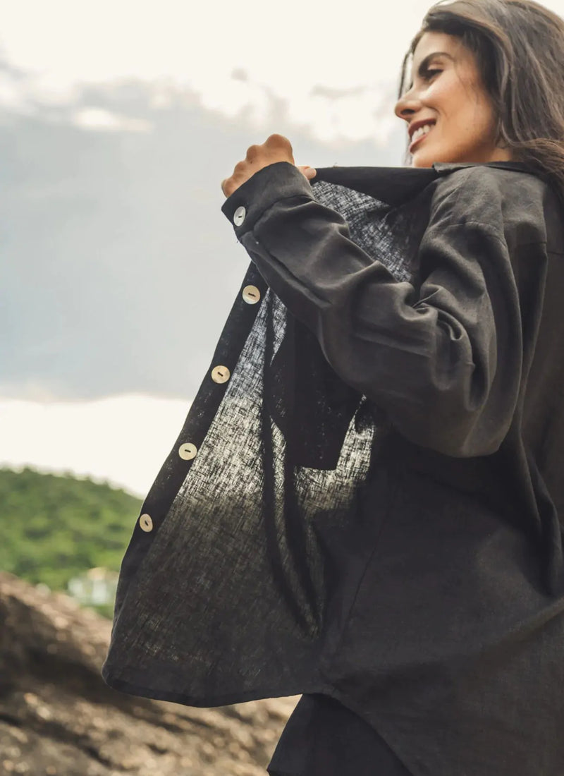 Camisa de linho preto Isis