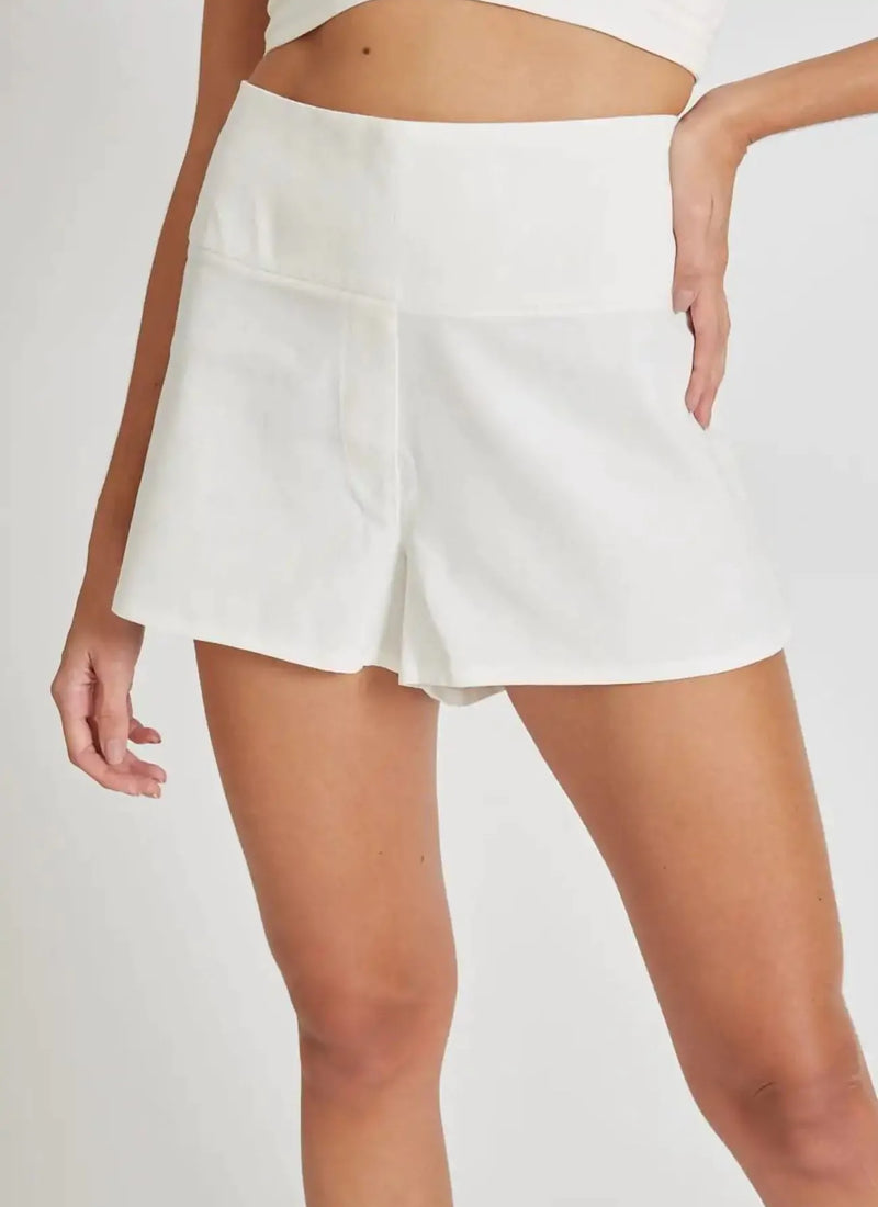 Short de linho off-white Paula