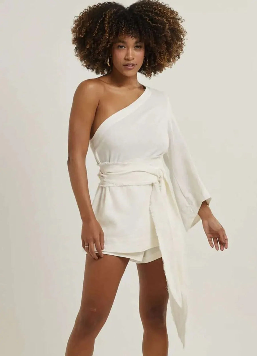 Bata de linho off-white Milena