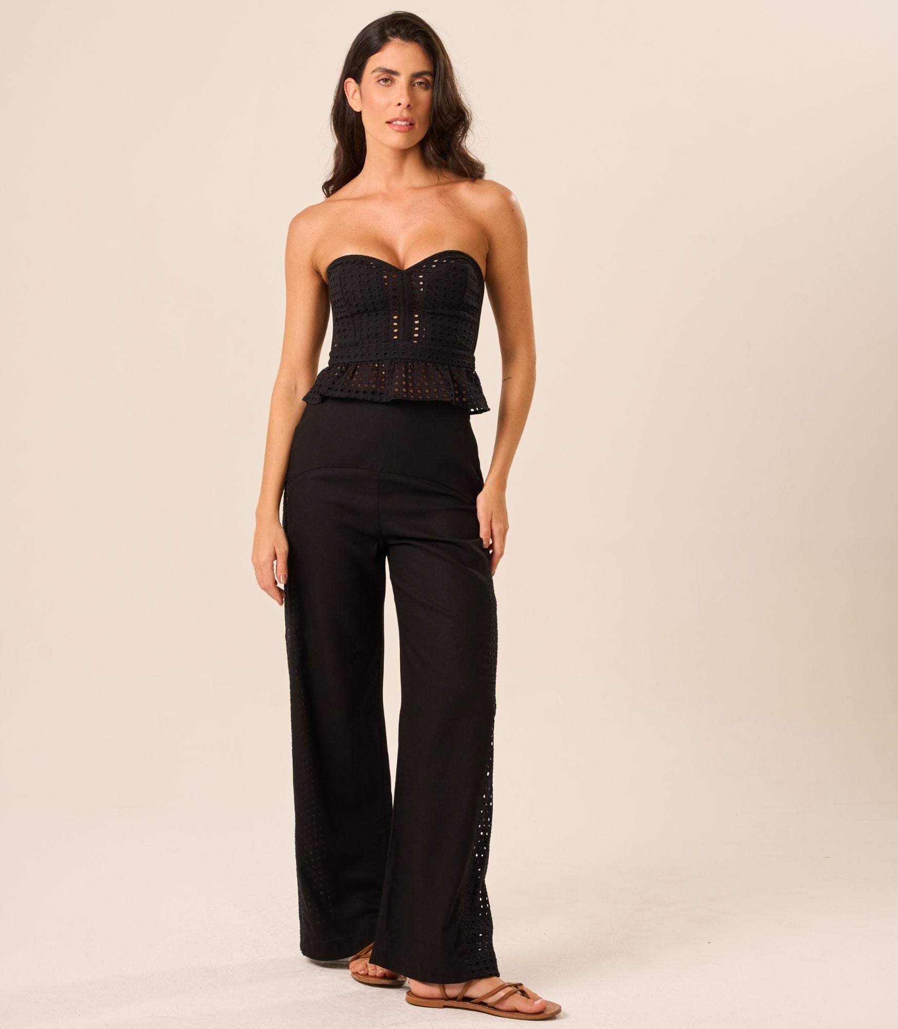 Calça de Linho com Laise preto