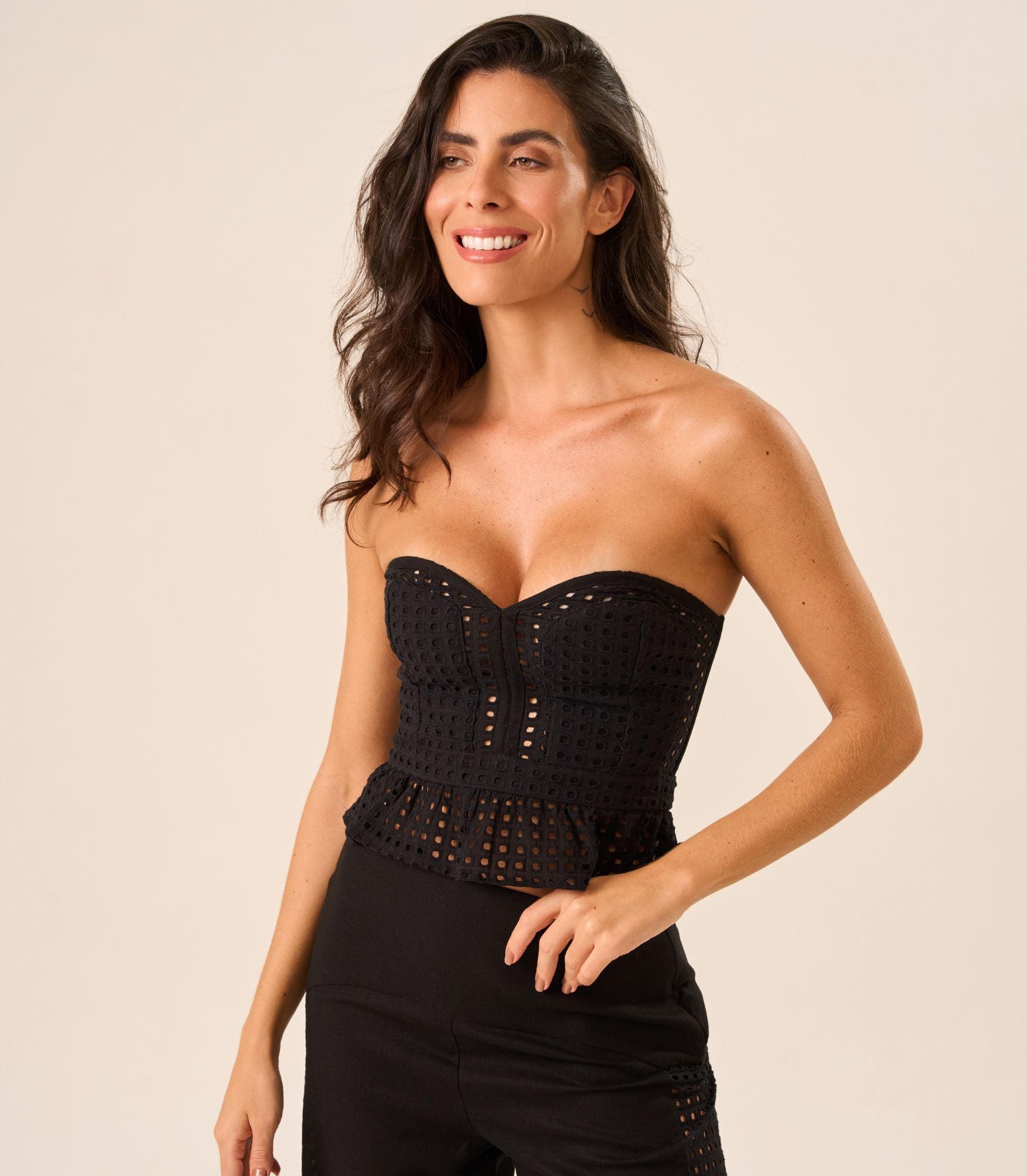 Top de Linho com Laise preto