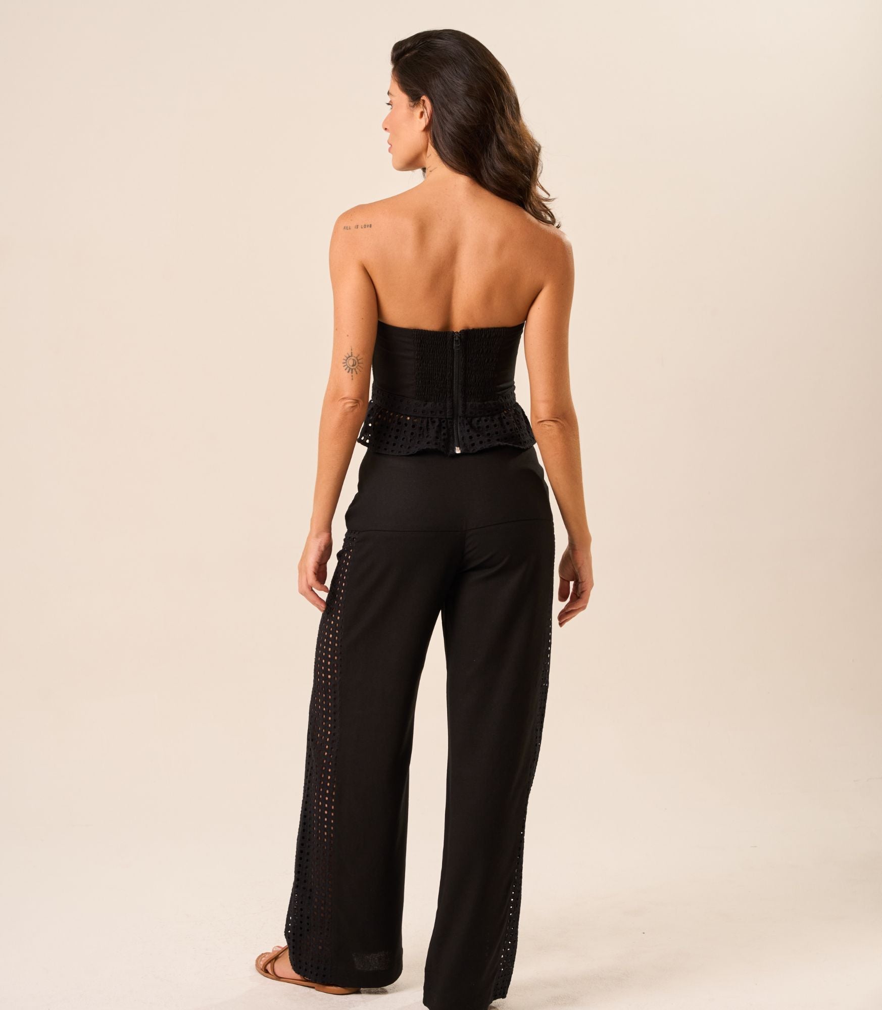 Top de Linho com Laise preto