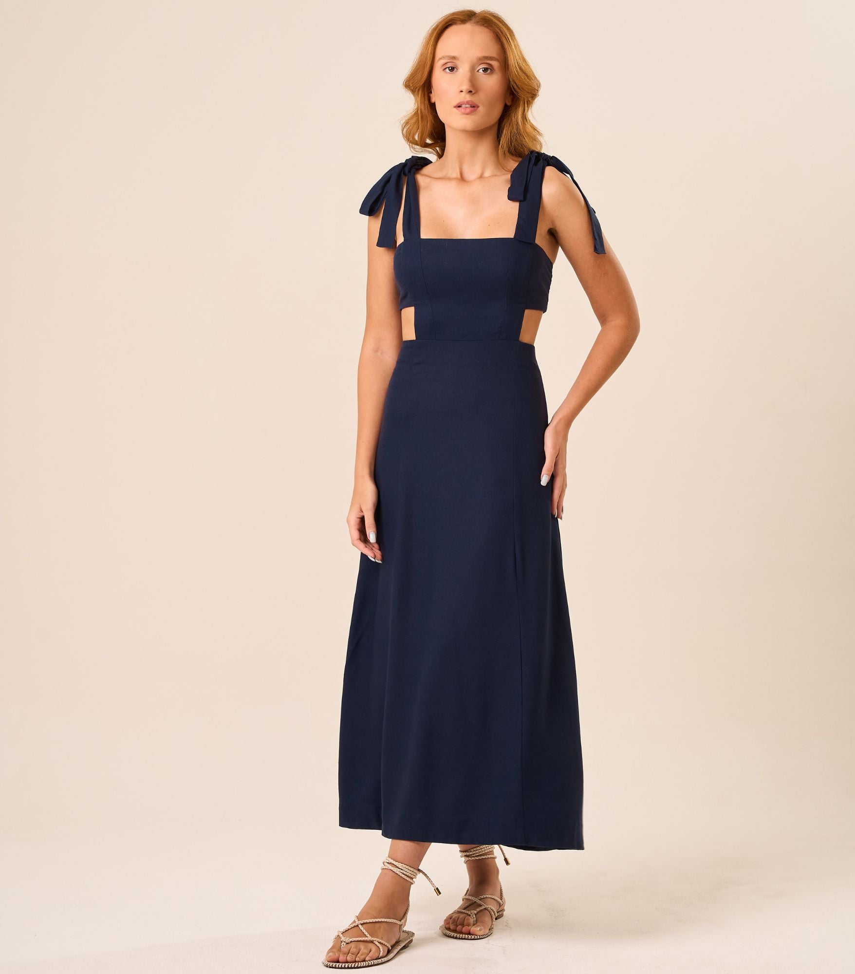 Vestido de Linho marinho Gisele
