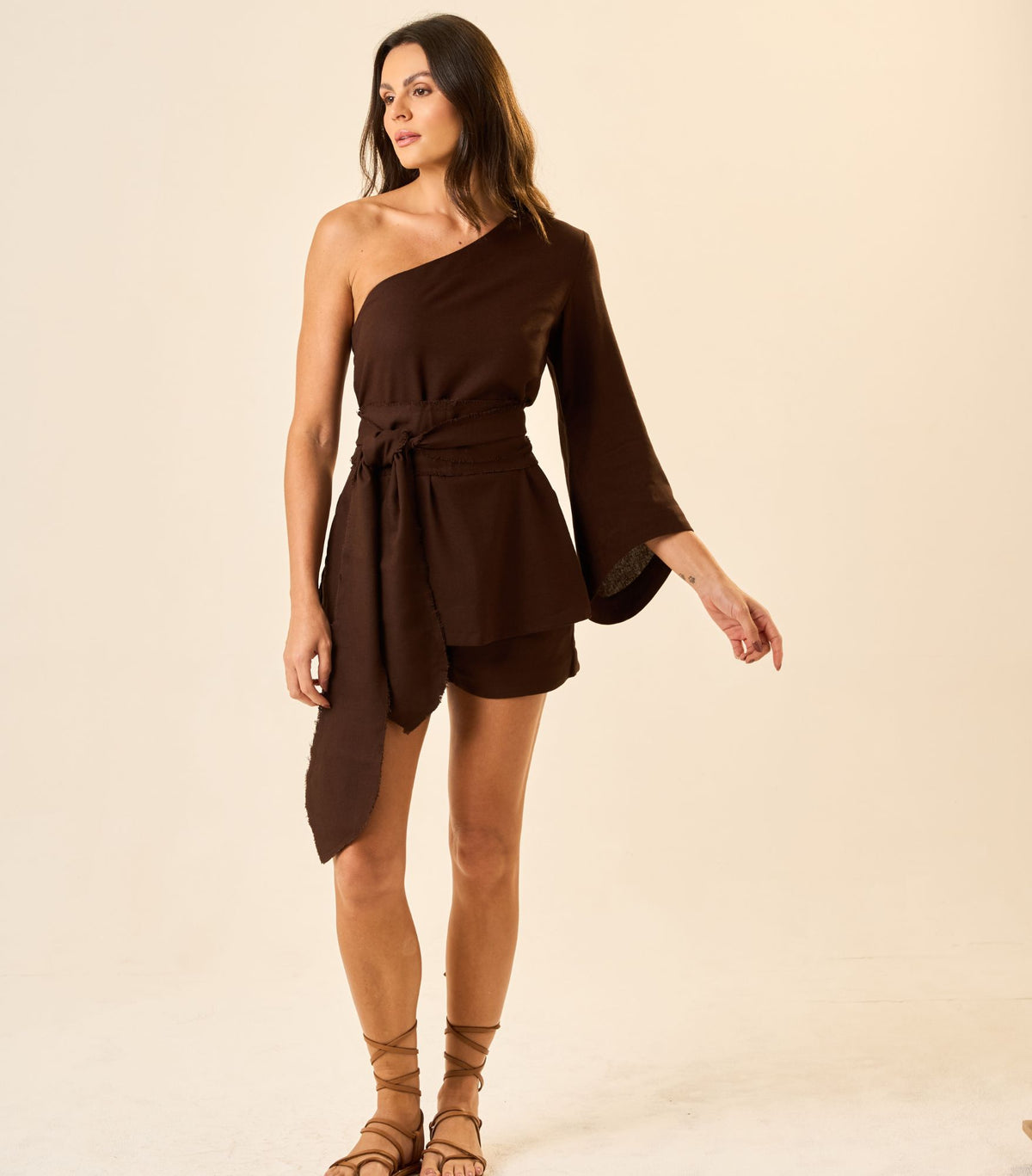 Short de linho marrom-café Milena