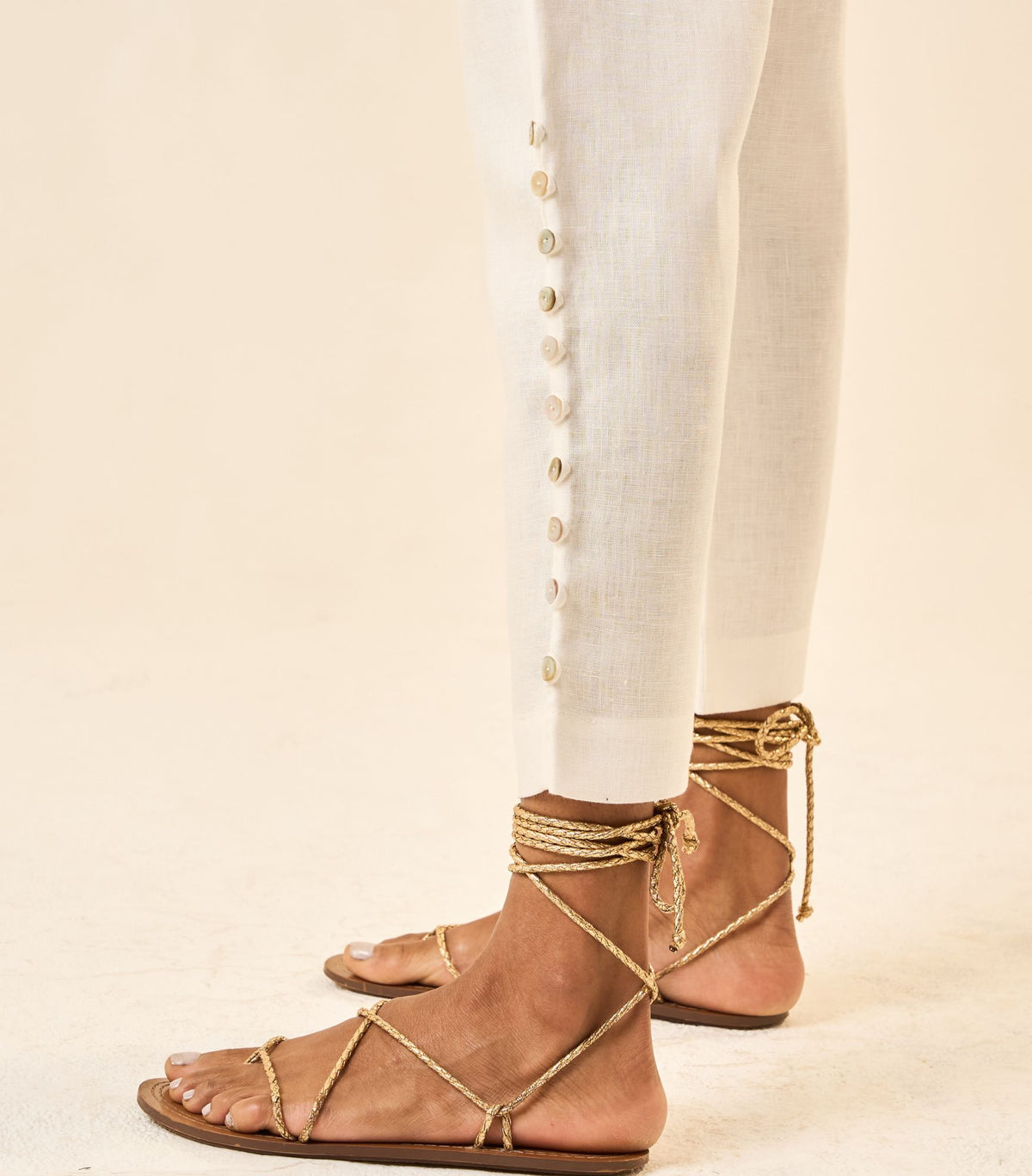 Calça de linho off-white Origem