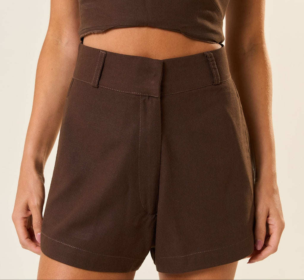 Short de linho marrom-café Lari