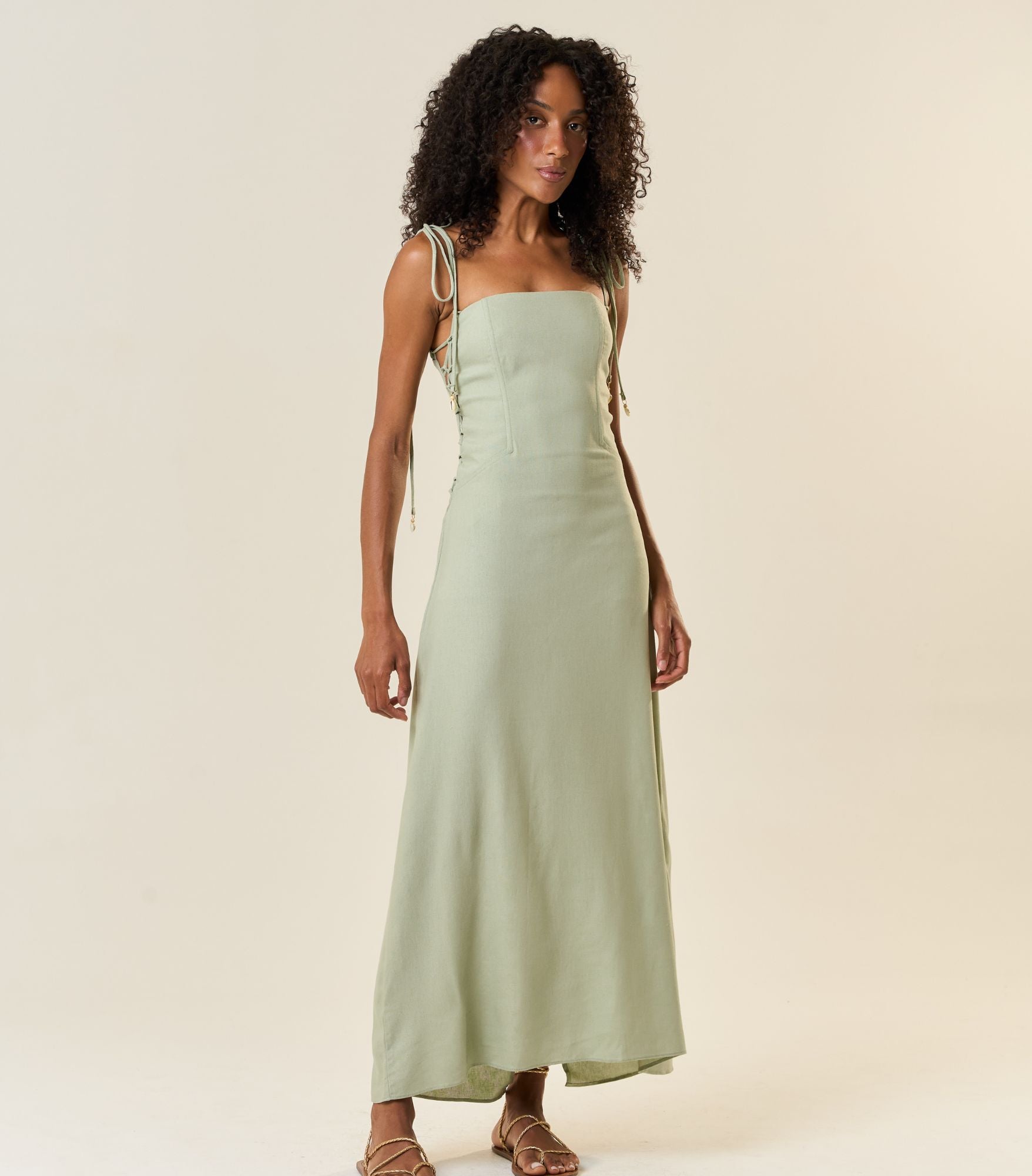 Vestido de Linho verde-chá Celina